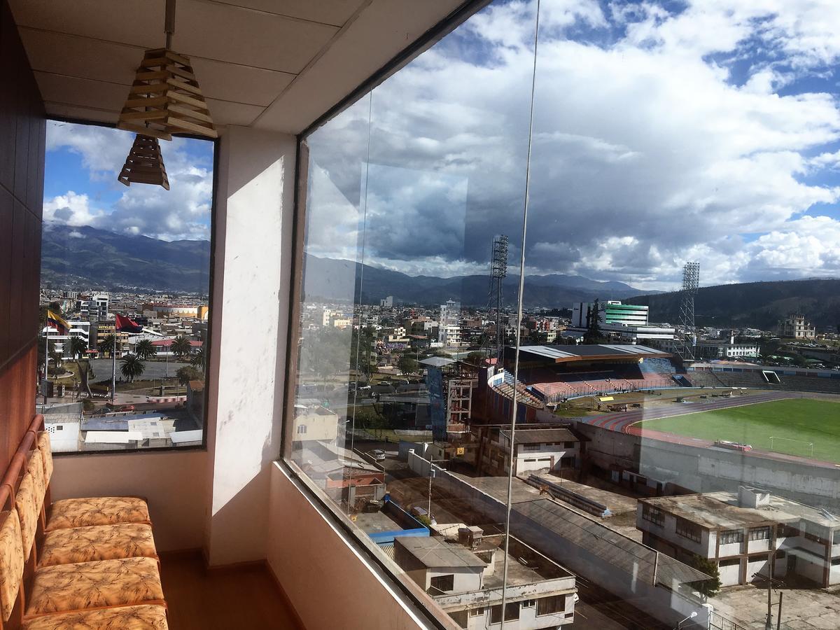 Hotel Zeus Riobamba Esterno foto